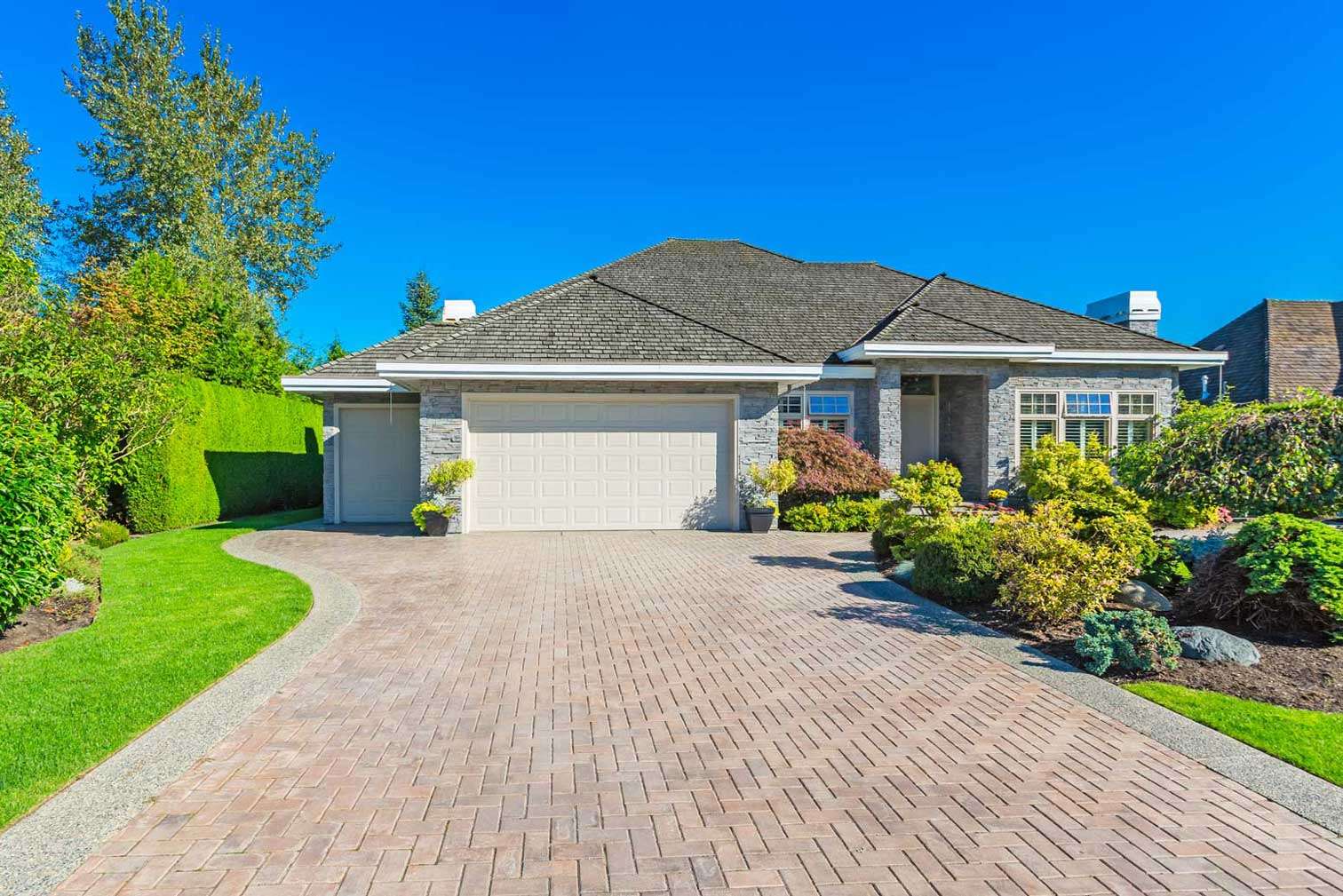 driveway Laughter Family Hardscapes outdoor living project